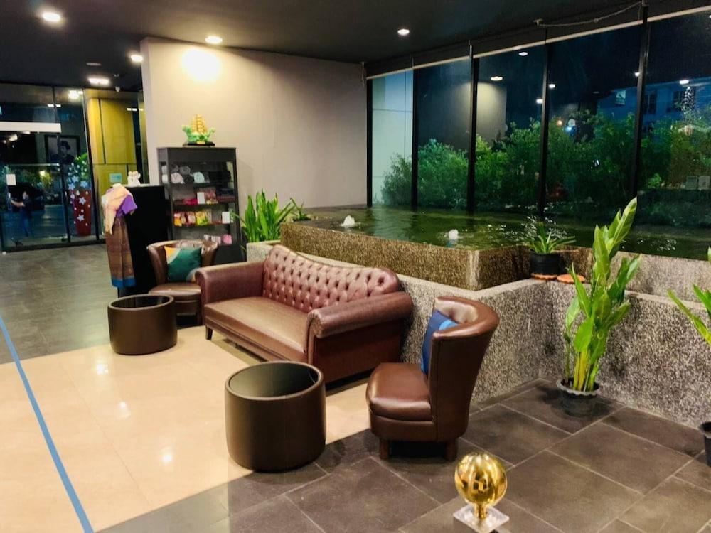 Mantra Varee Hotel Khon Kaen Exterior foto