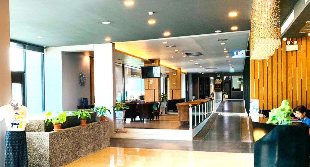 Mantra Varee Hotel Khon Kaen Exterior foto