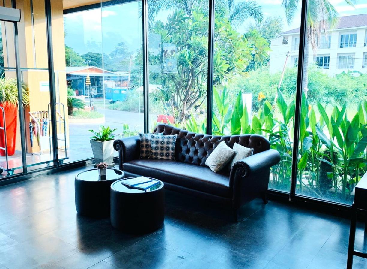 Mantra Varee Hotel Khon Kaen Exterior foto