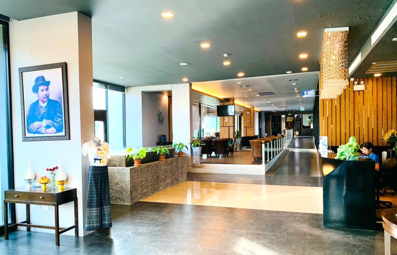 Mantra Varee Hotel Khon Kaen Exterior foto